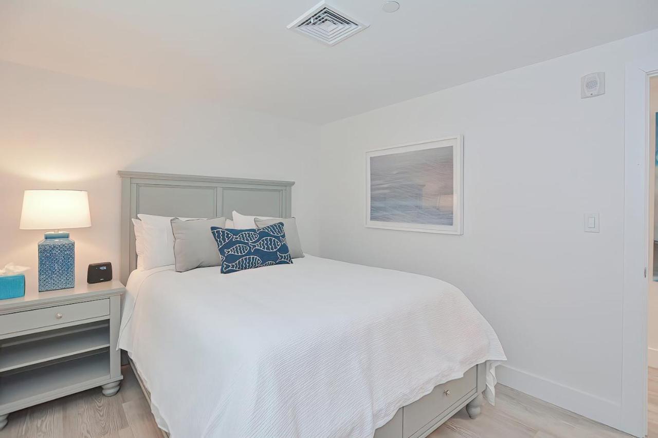 Harbourtown Suites On Plymouth Harbor Extérieur photo