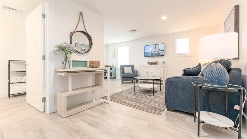 Harbourtown Suites On Plymouth Harbor Extérieur photo