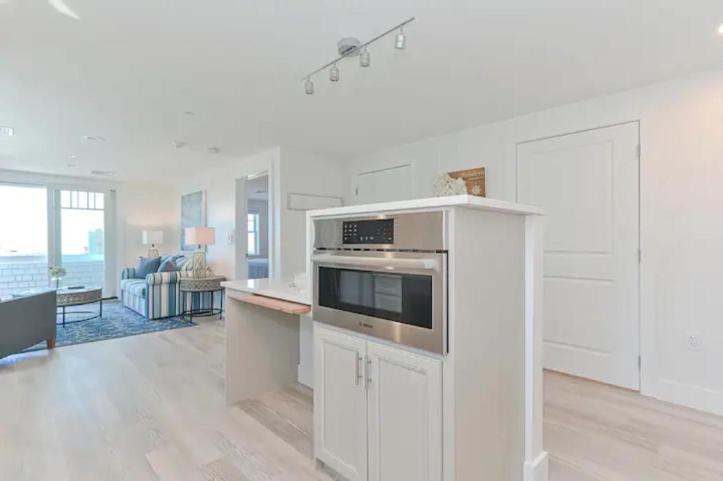 Harbourtown Suites On Plymouth Harbor Extérieur photo